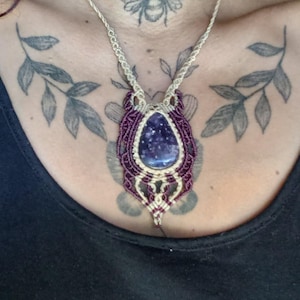 pendant necklace