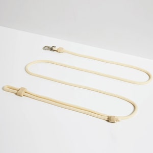 Hands Free Hundeleine in Creme, Cross Body Leinen für Gassi gehen mit Hunden aller Größen