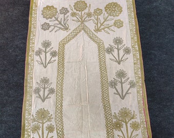Antique textile, handmade textile, embroidery, antique embroidery, decorative textile, Islamic textile, prayer textile, wall decorations