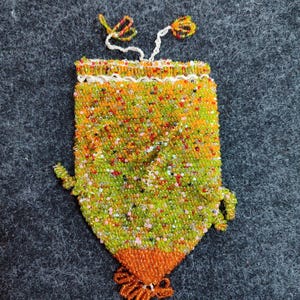 pizzo, pizzo antico, ricamo, ricamo antico, ricamo anatolico, borse porta soldi, tessuti da collezione, borsa in pizzo, pizzo di perline, porta monete