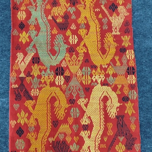 embroidery, antique embroidery, antique textile, embroidery textile, decorative embroidery, decorative textile, Silk embroidery, home decor
