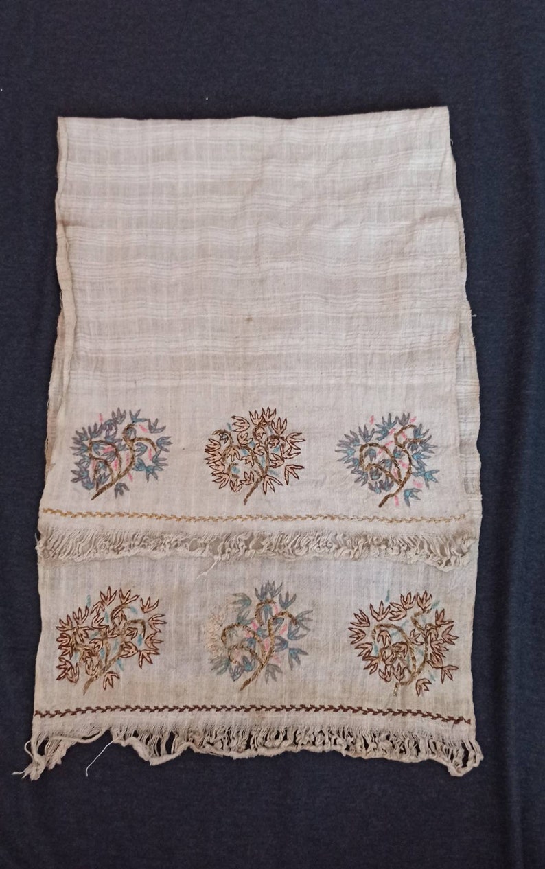 Antique textile Anatolian handcrafted embroidery textile image 1