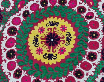 Antique embroidery, Suzani, antique suzani, antique textile, embroidery textile, embroidery bedspread, Silk embroidery, Silk,6'2x12'4 feet's