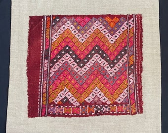 Antique rug, weaving, embroidery, antique weaving, Anatolian rug, wall decorations,home decor,antique decor, wall rug, fragment, wall decor