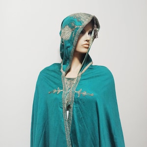 Antique textile, embroidery, antique embroidery, antique costume, costume, embroidery costume, handwork, handworking, embroidery textile