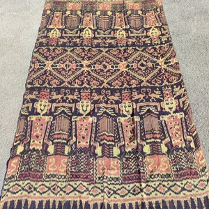 Antique textile, embroidery, textile, Indonesia textile,ikat, Indonesia ikat, Wall decoration, home decor, antique decorations, Indonesia