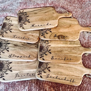 Sunflower Personalized Engraved Acacia Cutting Board | Custom Wedding Gift | Laser Engraved Anniversary Gift