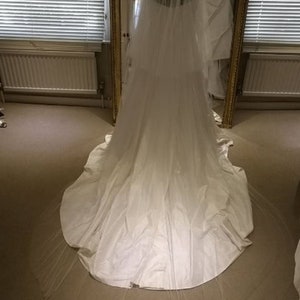 AMELIA Raw Edge Double Tier Wedding Veil Plane Edge Cathedral Fingertip