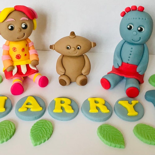 Personalised cake topper In the night garden square wafer icing sheets edible 