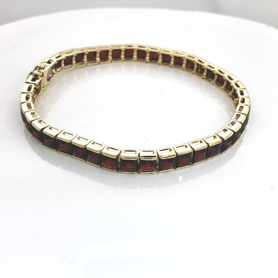 A diamond tennis bracelet – Vintage Tom Antique Jewellery