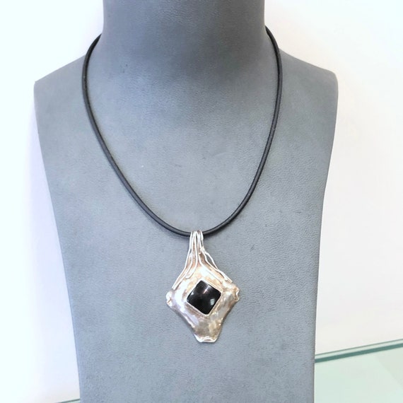 Designer hand made Black onyx pendant  - bold and… - image 3