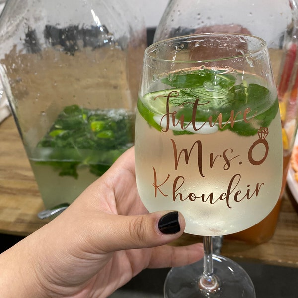 Future Mrs | Wine Glass | Personalised Wine Glass | Bride | Bride to Be | Engagement Gift | Custom Wine Glass | Bridal Shower | Bridal