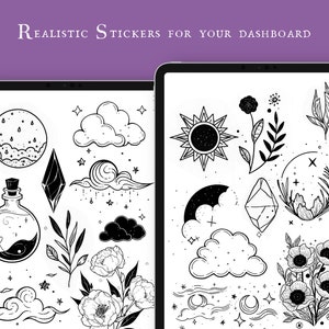 Könnte beinhalten: Zwei digitale Illustrationen von schwarzen und weißen Aufklebern für einen Planer oder ein Bullet Journal. Die Aufkleber beinhalten Wolken, Sterne, eine Sonne, einen Mond, einen Kristall, eine Blume, eine Flasche und einen Berg.