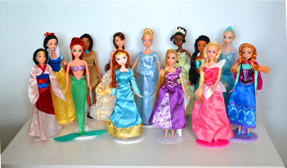 Véritables poupées princesse Disney originales, emballées dans un cadeau  Raiponce, La Reine des neiges, Petite Sirène, Mulan, La Belle et la Bête,  Cendrillon, La Belle au bois dormant -  France