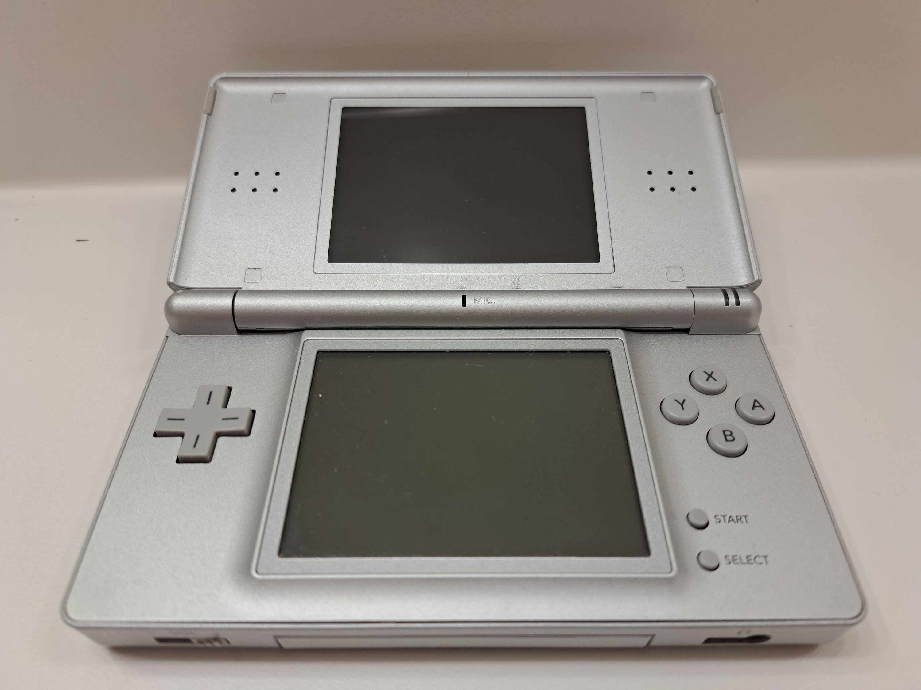 slids Ælte Gade Nintendo DS Lite Console With Charger Metallic Silver Region - Etsy