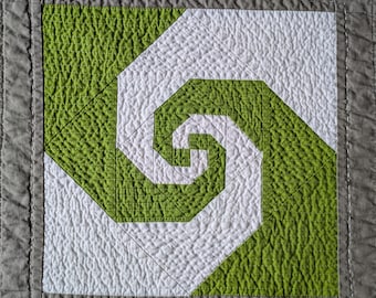 Snail's Trail Quilt Block PDF Digital Download | Traditional Piecing | Traditional Quilt Block