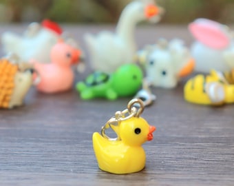 Animal Badge Reel Charms Accessories Badge Buddy Rubber Ducky Cow Chicken Hedgehog Turtle Duck Keychain zipper pull stitch marker Summer