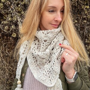 crochet scarf women handmade grey scarf, oversized shawl, fashion scarf women, crochet triangle scarf, wrap scarf women