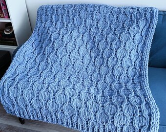 Blanket Pattern Download // PATTERN: Cobblestone Blanket // Loop Yarn Pattern // Finger Knitting // Chunky Knit Throw // Bernat Blanket-EZ