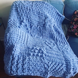 Blanket Pattern Download // PATTERN: Sampler Style Baby Throw Blanket // Loop Yarn Pattern // Finger Knitting // DIY // Chunky Knit Blanket