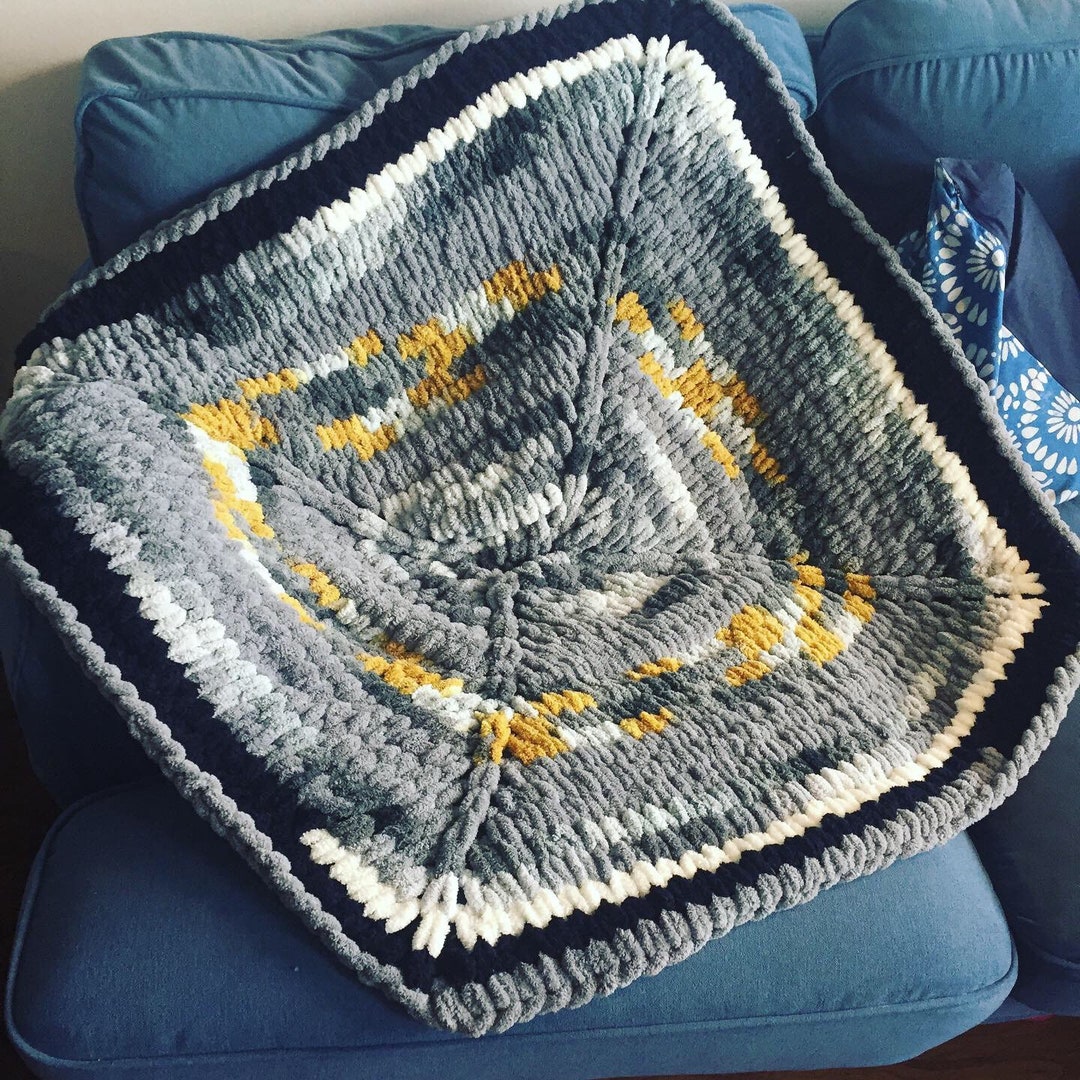 Blanket Pattern Download // PATTERN: Infinity Square Blanket ...