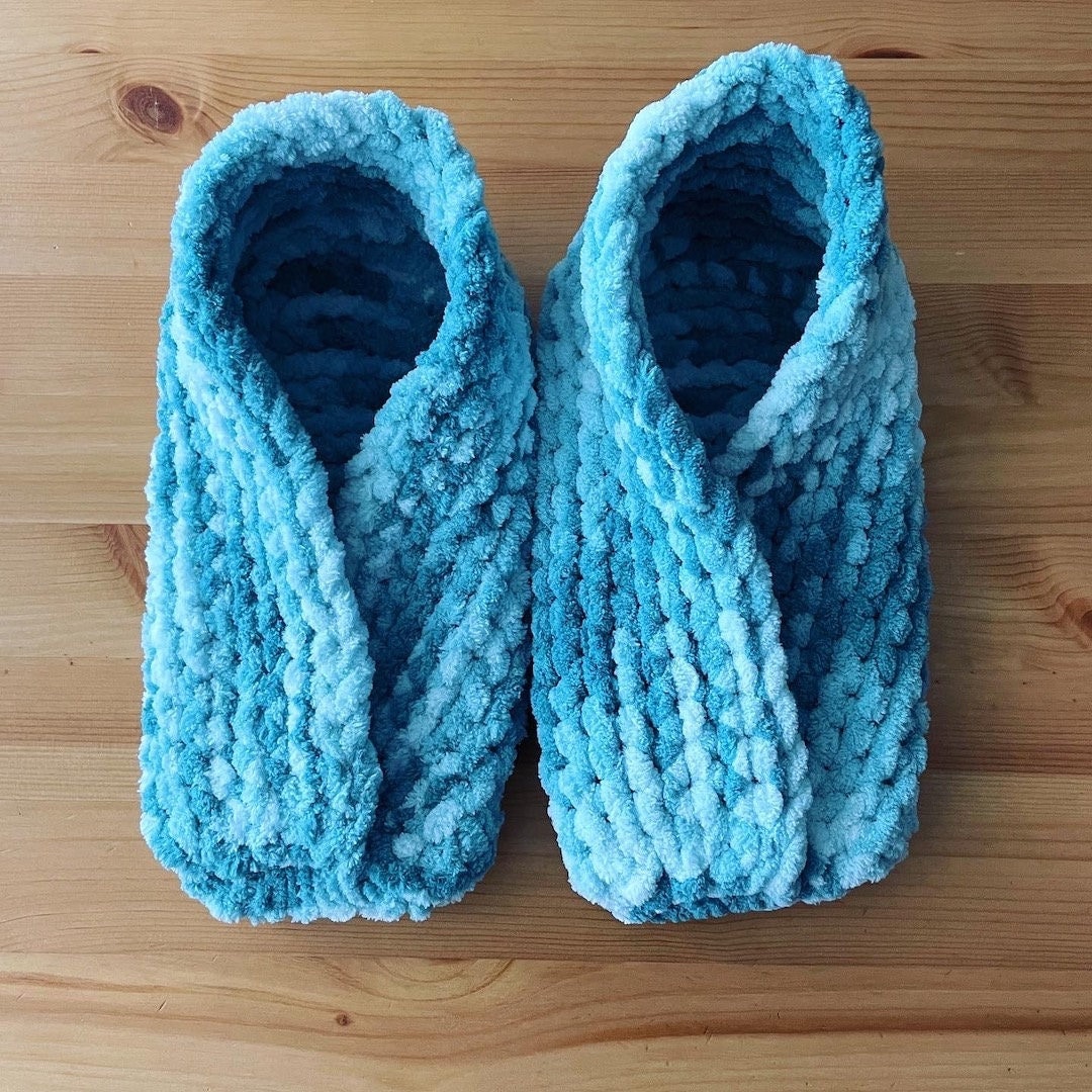 Bernat blanket yarn slipper patterns sale