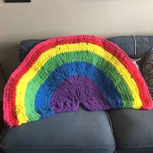 Blanket Pattern Download // PATTERN: Rainbow Throw Blanket// Loop Yarn Pattern // Finger Knitting // Chunky Knit Blanket // Unique Throw