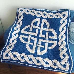 Blanket Pattern Download // PATTERN: Celtic Knot Blanket // Alize Puffy More // Bernat Graph It // Loop Yarn Pattern // Finger Knitting