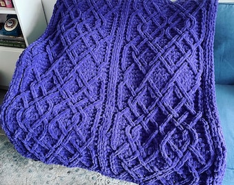 Blanket Pattern Download // PATTERN: Celtic Tapestry Blanket // Loop Yarn Pattern // Finger Knitting // Chunky Knit Blanket // Blanket-EZ