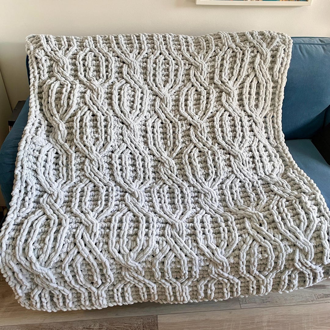 PATTERN: Chunky Chain Cable Blanket - Loop Yarn Finger Knitting (PDF ...