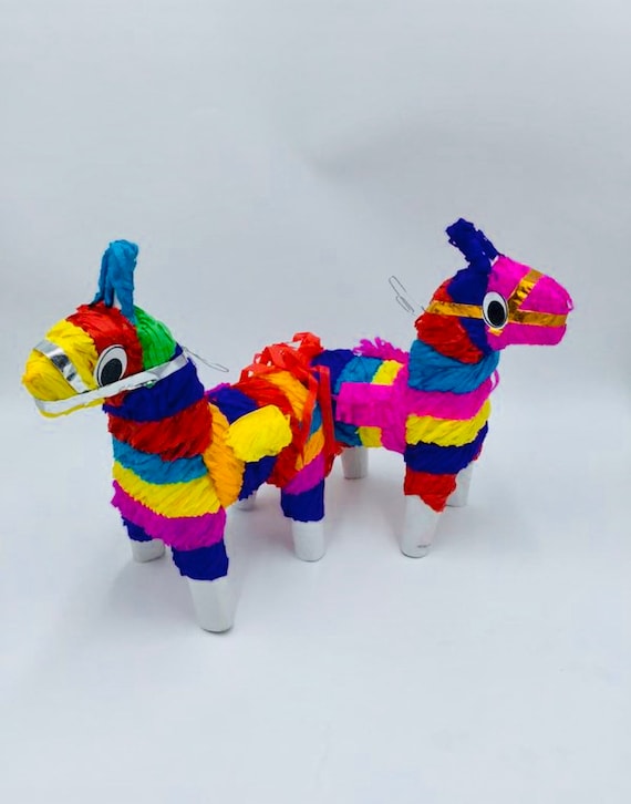 Pinatas para fiesta de cumpleaños – Juego de 2 piezas de decoración de  fiesta mexicana de burro – Suministros coloridos para fiestas de niños –  Ideal