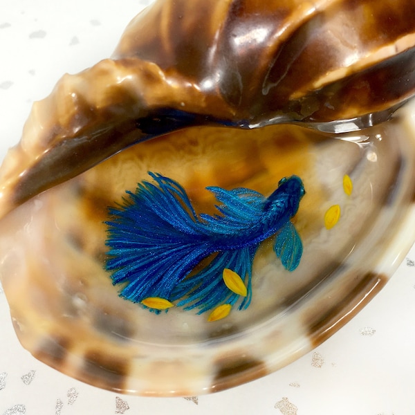 3D resin painting, shiny blue conch betta fish, betta fish resin painting, painting art, resin fish, collectible art, decorative art