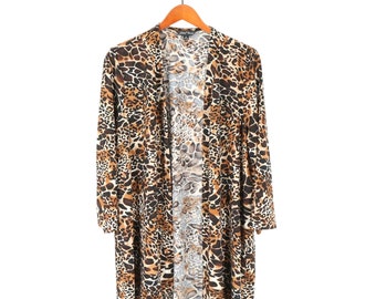 Top cardigan kimono con stampa animalier aperta sul davanti del marchio Slinky XL