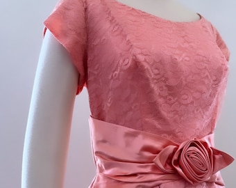 Late 1950s/early 1960s coral lace party dress by Kerrybrooke