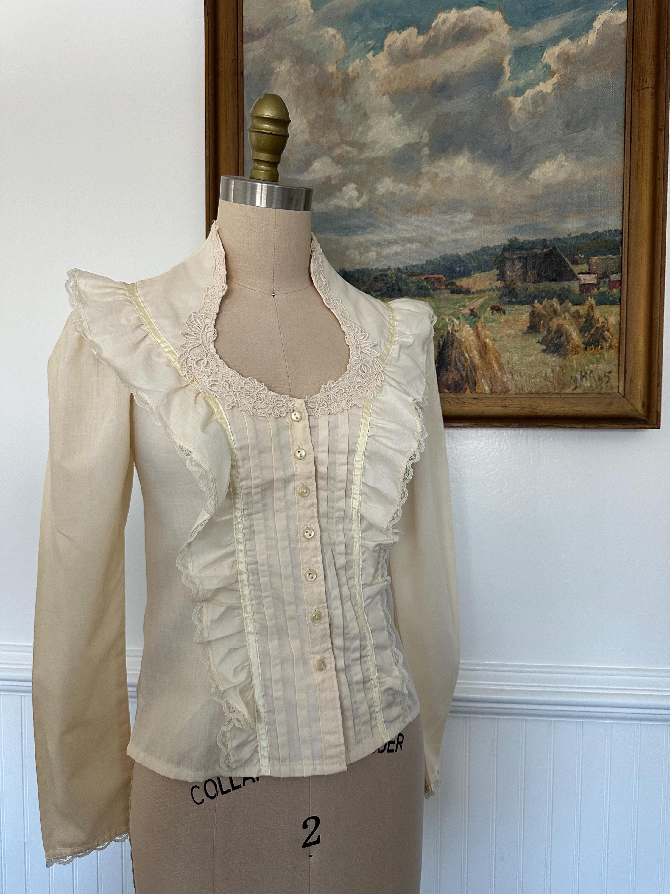 なんでも鑑定団よりも驚き！ Gunnies Blouse - Etsy トップス