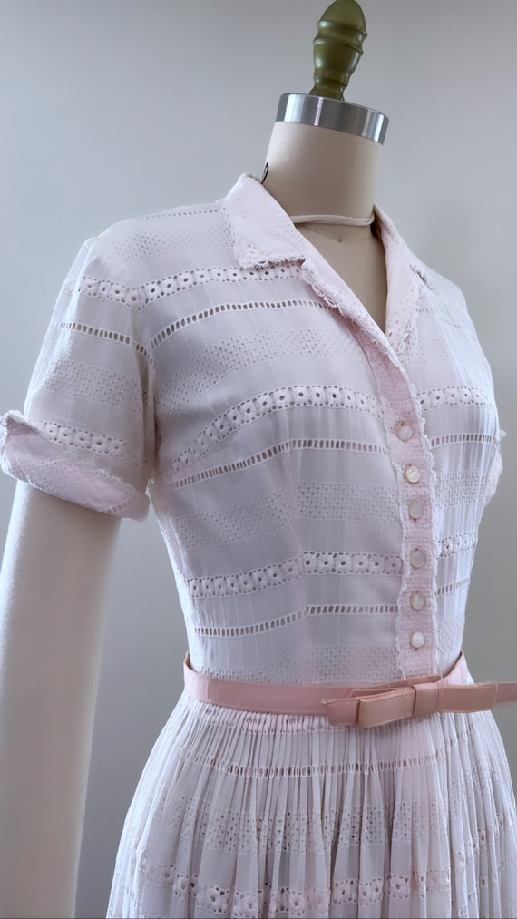 1950s light pink eyelet dress Gem