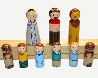 Narnia/The Lion, the Witch, & the Wardrobe Hand painted Wooden Peg Doll Set- Dollhouse Peg Dolls, Loose Parts Play, Montessori Toys