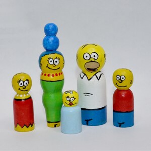 Custom Themed Peg Dolls&#39; Hand painted Wooden Peg Doll Toys - Dollhouse Peg Dolls, Loose Parts Play, Montessori Toys