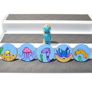 Custom Pout Fish story sack Peg Dolls&#39; Hand painted Wooden Peg Doll Toys - Dollhouse Peg Dolls, Loose Parts Play, Montessori Toys