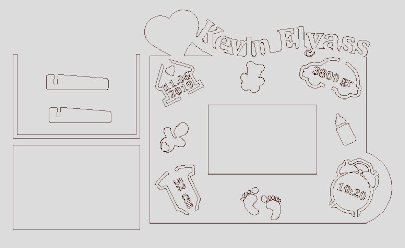 Pode incluir: Uma moldura de madeira branca com um design recortado de um cora&ccedil;&atilde;o, uma casa, um urso de peluche, um carro, uma mamadeira, um despertador e pegadas. A moldura tem espa&ccedil;o para uma foto e inclui o texto "Kevin Elyass", "11.06.2019", "3800 g", "52 cm" e "10:20".