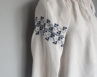 White and blue embroidered dress Ukrainian vyshyvanka handmade embroidery vintage sorochka