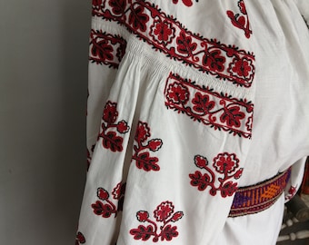 Vintage folk blouse ukrainian vyshyvanka dress wedding dress, colorful flowers embroidered dress slavic