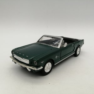 Car model Ford Mustang 1964 Cabriolet Toy Car Vintage car collection car Metal car