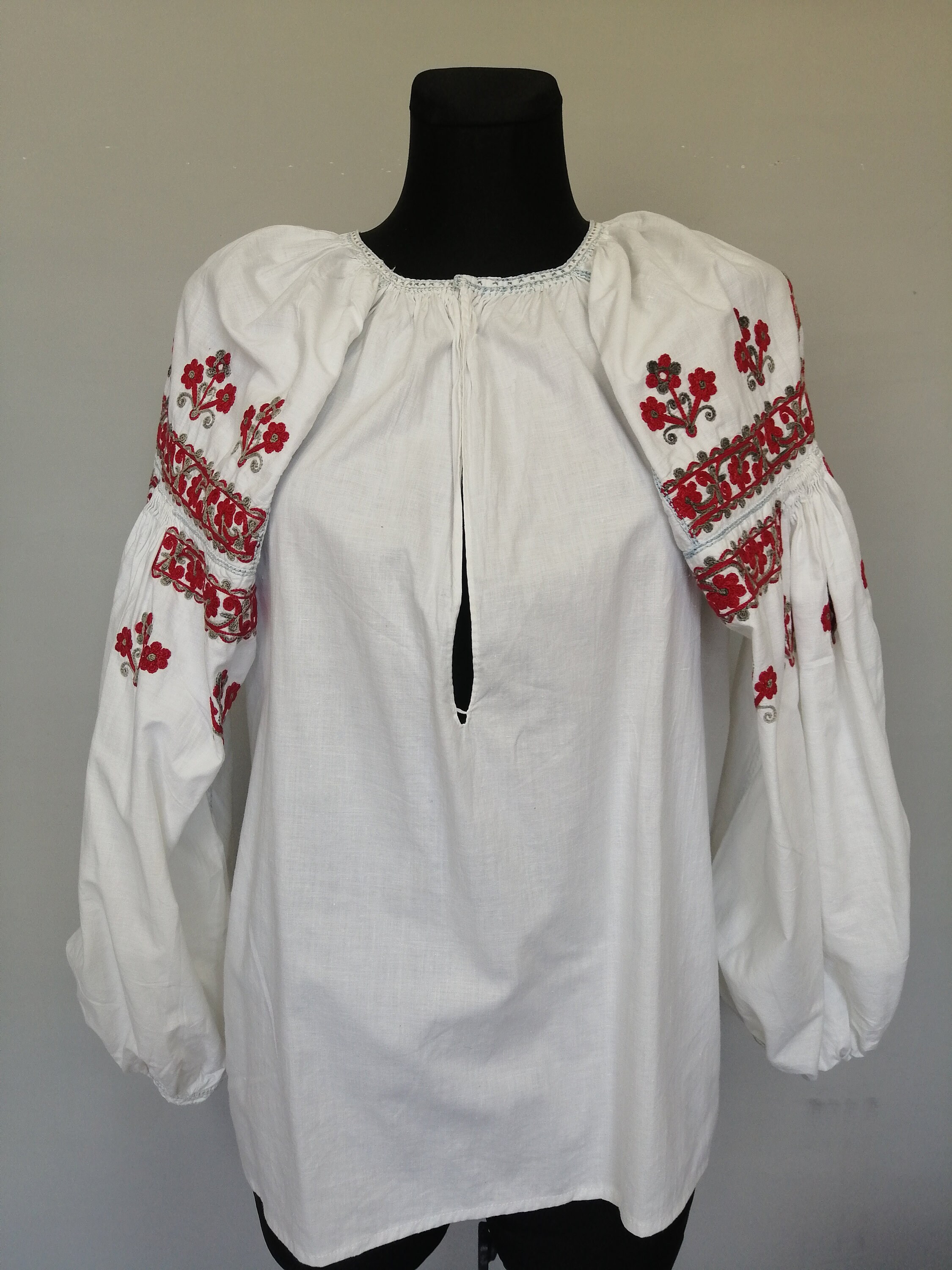 Vintage Blouse Ukrainian Vyshyvanka Blouse Colorful Flowers Etsy