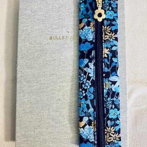 Elastische Lesezeichen-Stifttasche: Journalzubehör mit Reißverschluss