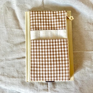 Gingham Elastic Pen Holder Bookmark: Attachable Journal Pouch