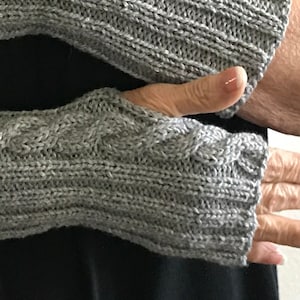 Fingerless Mitts - 10 in with cable