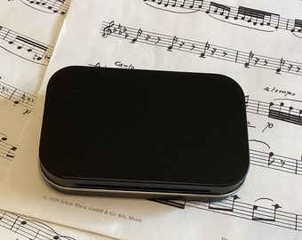 Basic Black Metal Reed Case