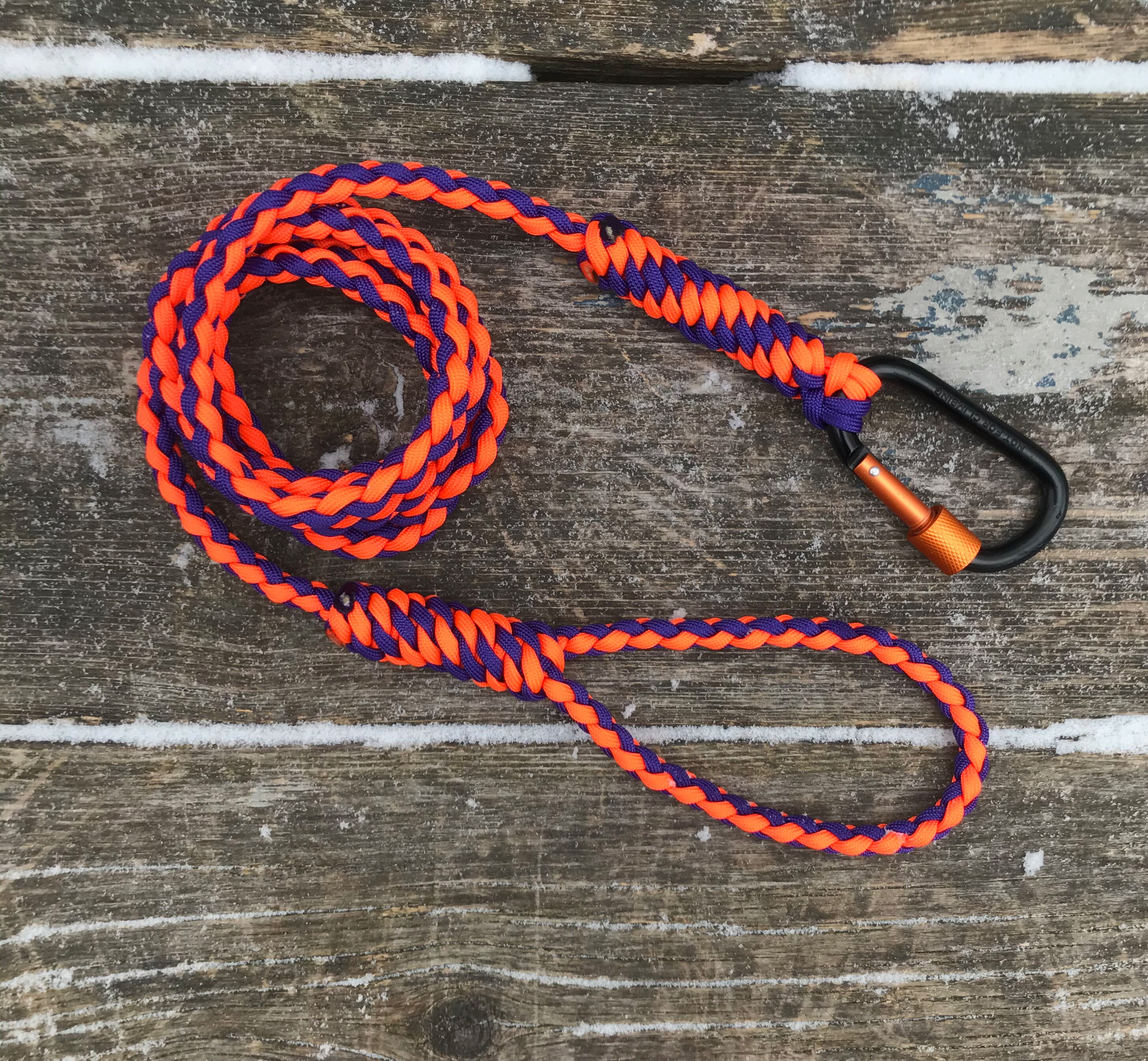 paracord dog leash with carabiner