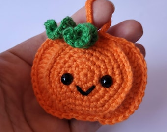 Halloween pumpkin flat amigurumi, halloween amigurumi, halloween decoration, pumpkin amigurumi halloween, fall decor, crochet fall decor